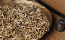 白茅根有何功效作用?白茅根泡水可以长期饮用吗?